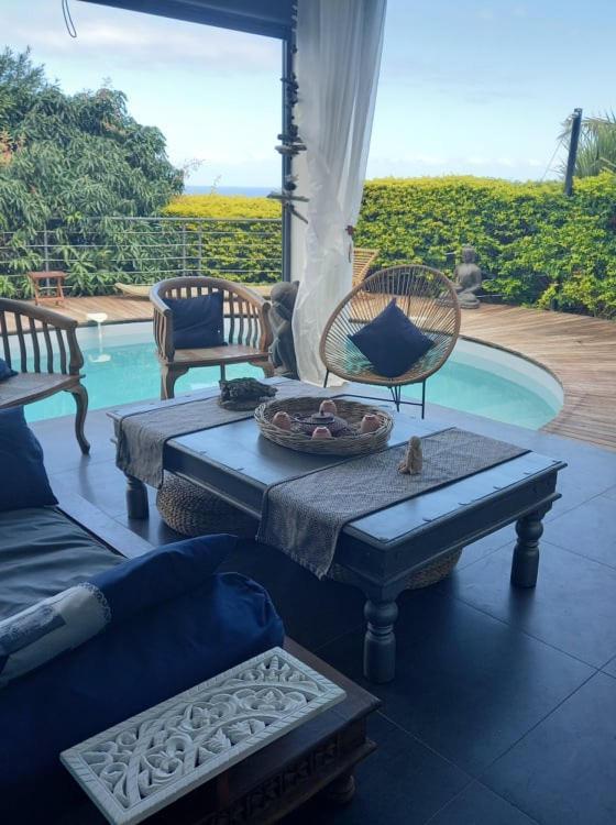 Suite Indigo Jacuzzi Prive Piscine Vue Mer Acces Cuisine Laverie Сен-Пьер Экстерьер фото